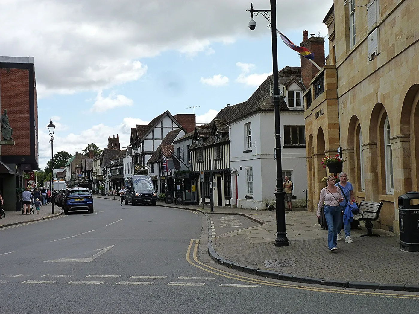 Sheep Street in Stratford-upon-Avon, photographed in June 2025. The street recorded 30 reports of violence and sexual offences in the year to July 2026, the most of any named street in the town centre.